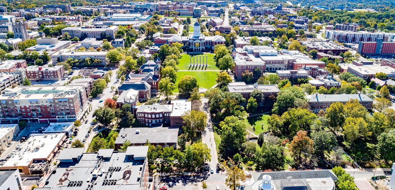 中国人民大学近三年在四川录取分数线(含2021-2023最低分) 中国人民大学近三年在四川录取分数线(含2021-2023最低分)