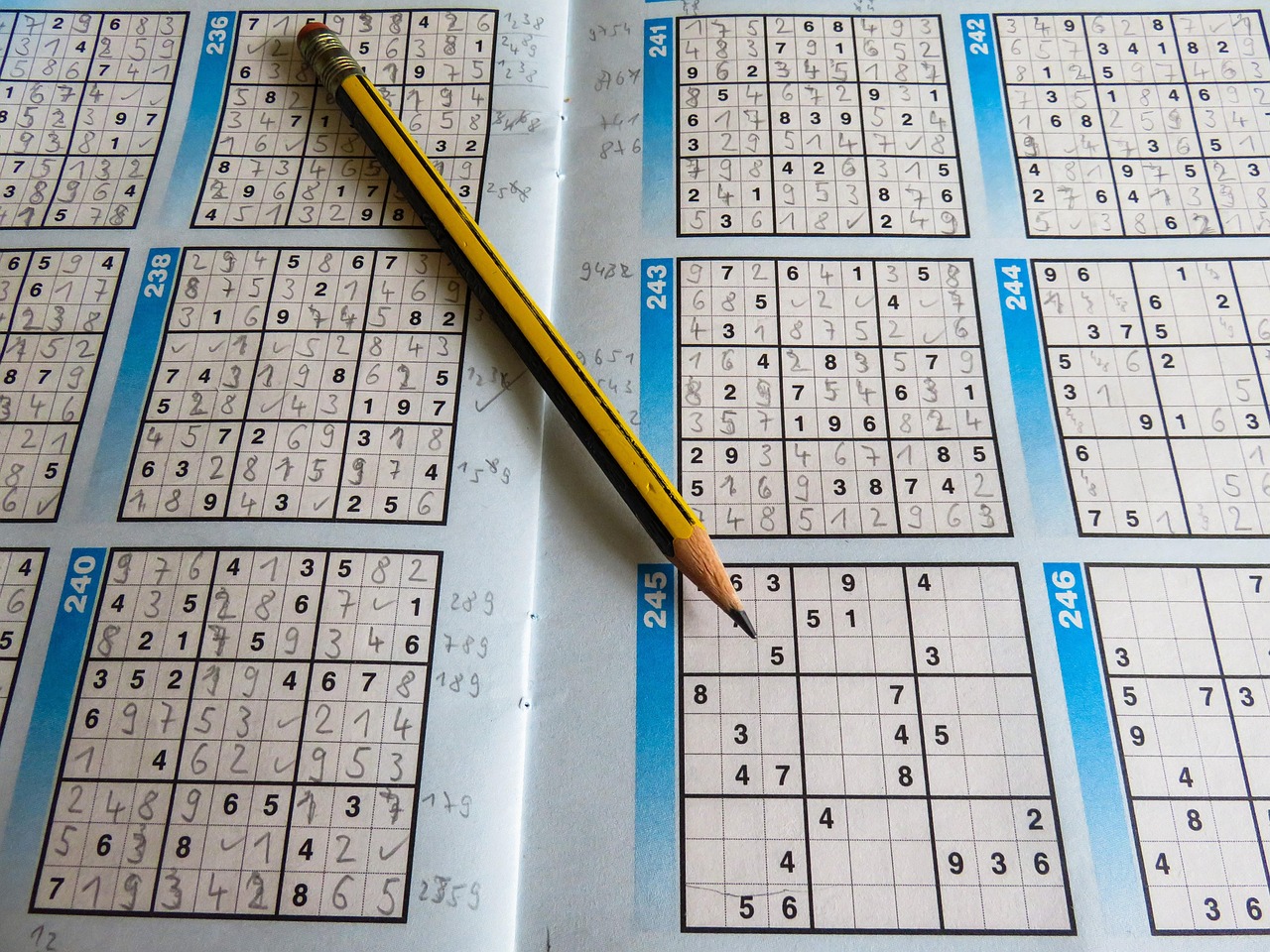 2024年辽宁省交通高等专科学校在青海计划招生人数（附学费及专业录取分)
