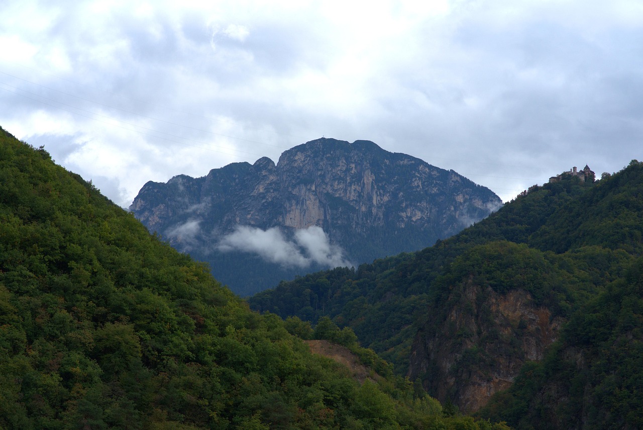 去云南玩六天多少钱，云南六日游旅游攻略
